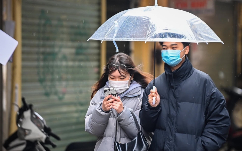 Da mặt bị tróc vảy trắng là do đâu và cách xử lý bạn cần biết 2