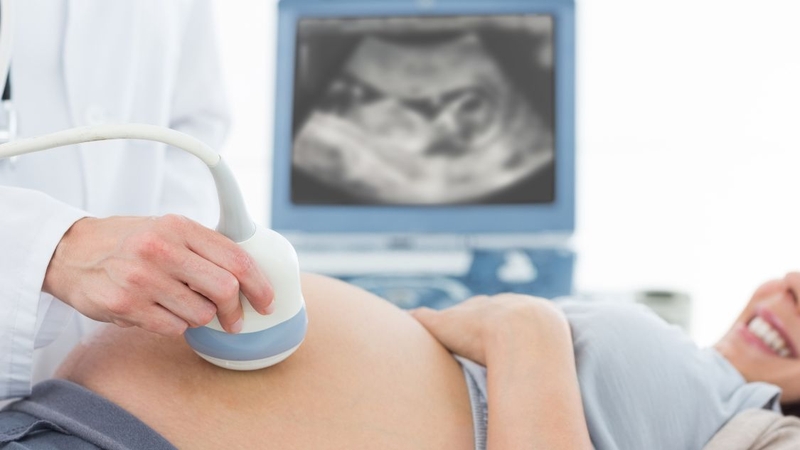 Đa ối ở tuần 37: Làm gì để đảm bảo an toàn cho mẹ và bé 2