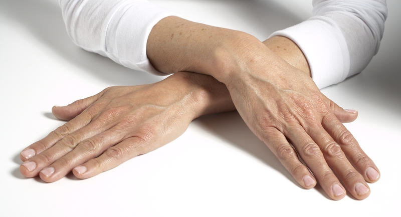 Da tay bị lão hóa sớm phải làm sao?1