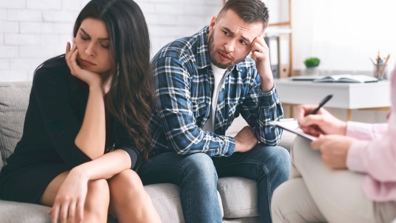 Nguy cơ mắc các bệnh lây qua đường tình dục vẫn còn, nên cần quan hệ an toàn