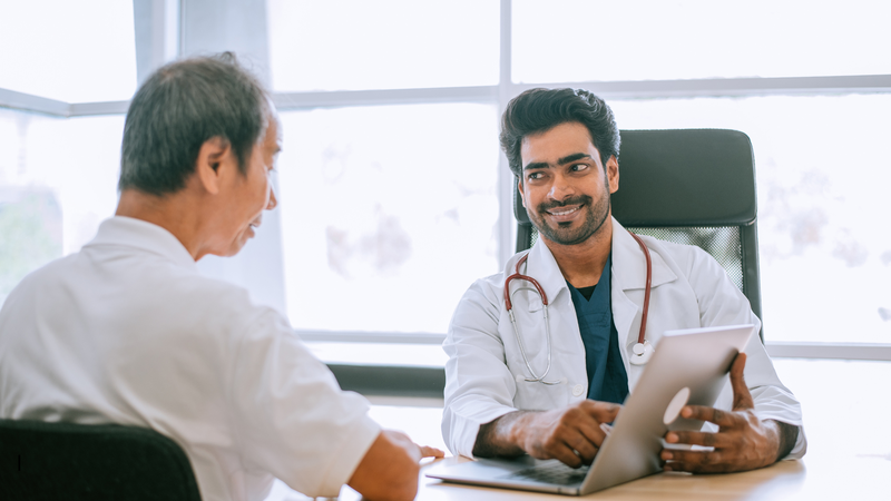 Chủ động thăm khám khi có dấu hiệu bất thường ở ngực