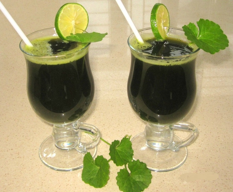 Đang có kinh uống rau má được không? Những lưu ý khi uống rau má trong chu kỳ kinh nguyệt 4