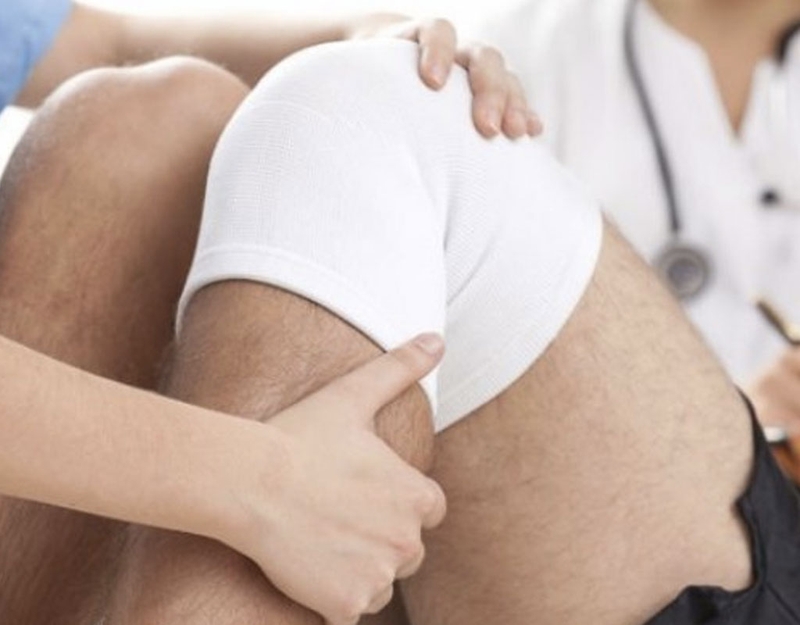 Đánh cầu lông bị đau đầu gối: Nguyên nhân, cách khắc phục 4