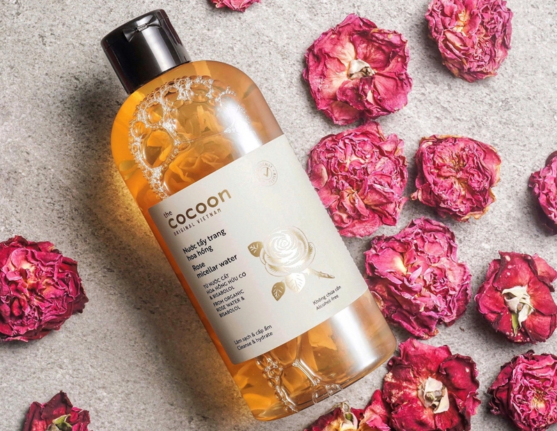 Đánh giá nước tẩy trang Cocoon: Liệu có tốt như lời đồn 1