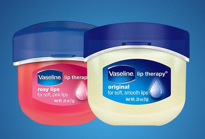 Đánh giá son dưỡng Vaseline hũ có tốt không?