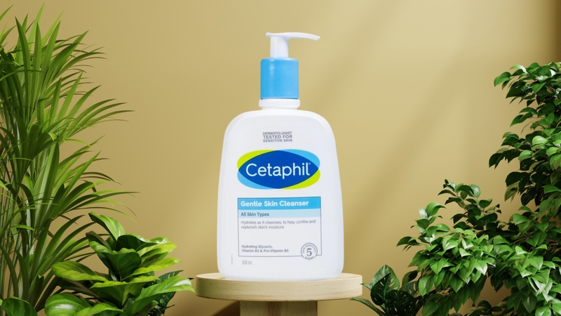 Top 10 sữa rửa mặt cho da khô được chị em ưa chuộng 3