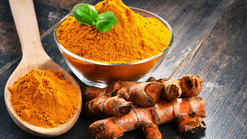 Đánh tan mỡ nội tạng với loại nước uống detox từ gừng và nghệ 2