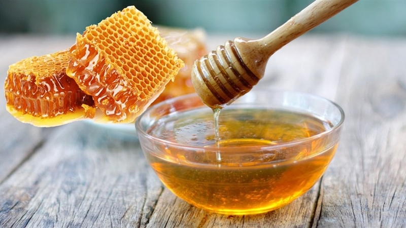 Đắp mặt nạ mật ong qua đêm hại nhiều hơn lợi