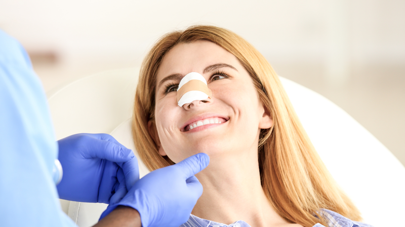 Đặt trung bì mỡ khi tháo sụn: Vì sao cần thực hiện và quy trình thế nào? 1