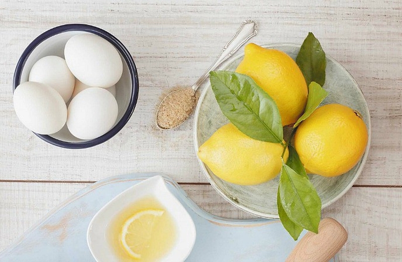 11-cach-lam-het-chat-nhon-tren-da-mat-tai-nha-hieu-qua-1