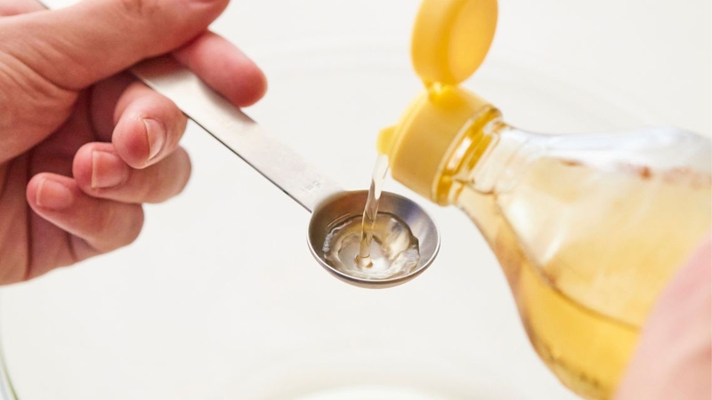 Cần quan sát kỹ để nhận biết dấu hiệu dầu ăn bị hỏng