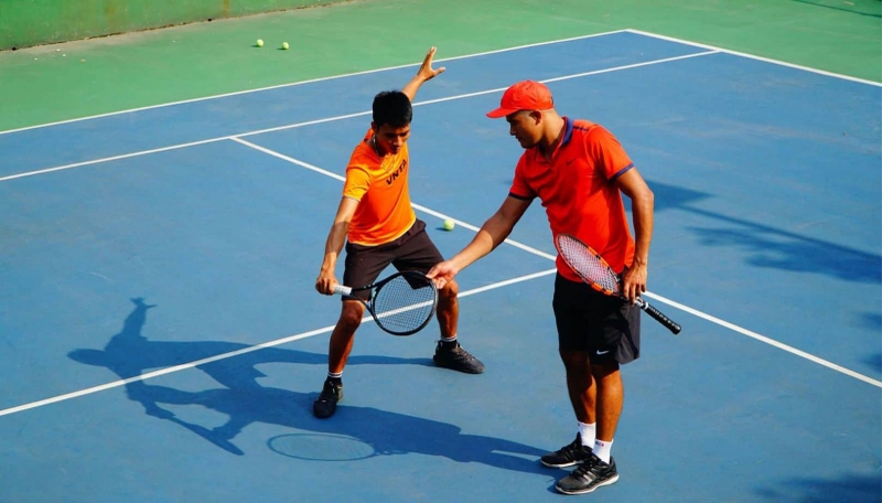 Đau bắp tay khi chơi tennis - Nổi khổ của dân thể thao 3