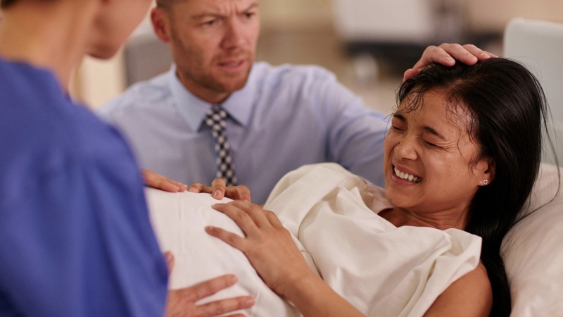 dau-bung-de-nhu-the-nao-thi-di-benh-vien 1