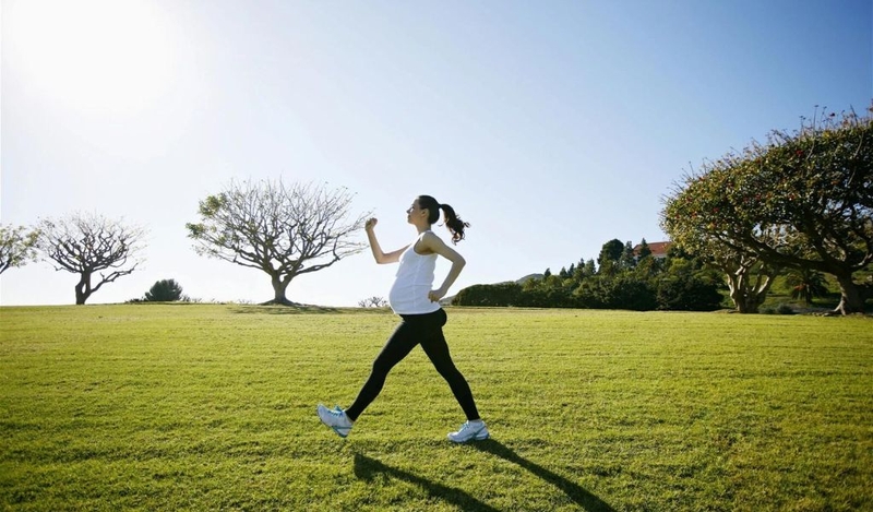 Đau bụng dưới khi mang thai tháng thứ 4 là do đâu và cần lưu ý những gì? 2