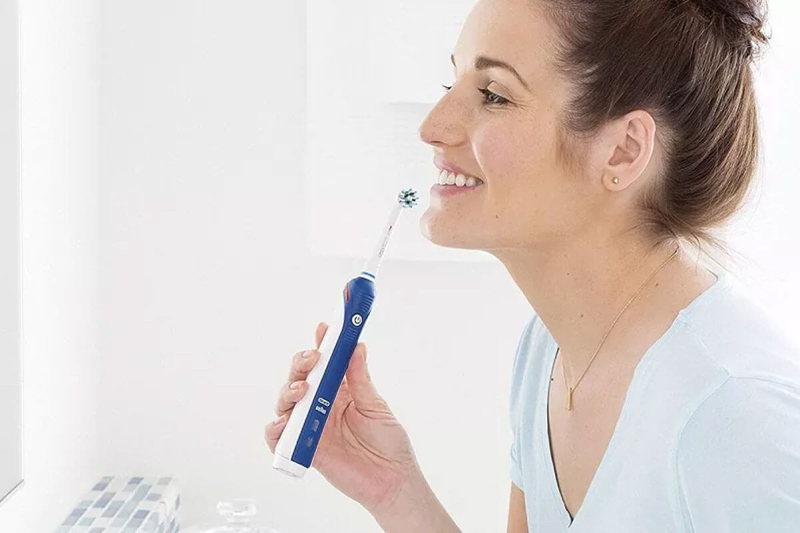 Đầu chải răng Oral-B Ultrathin EB60 có phải là lựa chọn tuyệt vời để chăm sóc răng miệng hay không?3