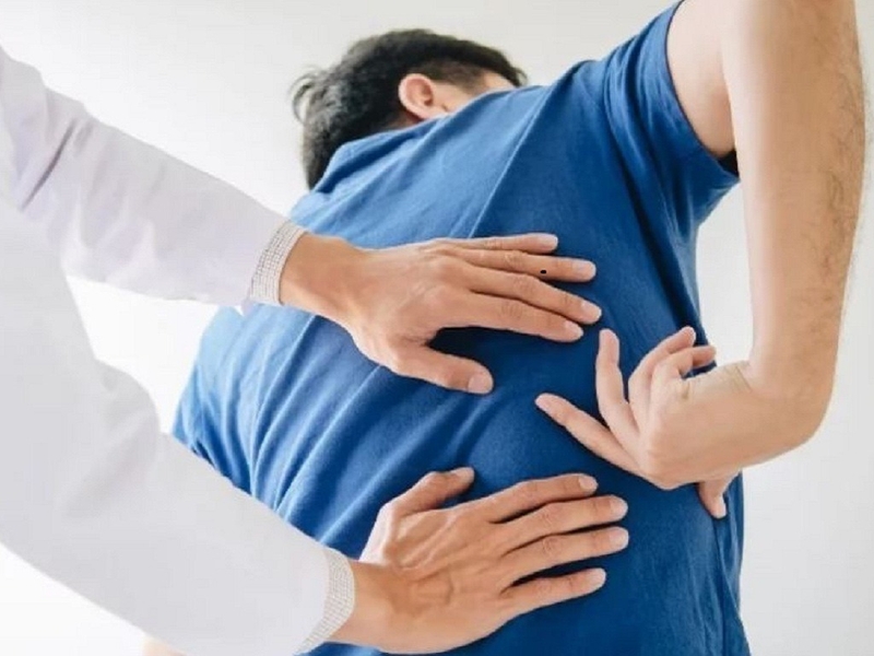 Đau cột sống lưng là do đâu và điều trị như thế nào? 2