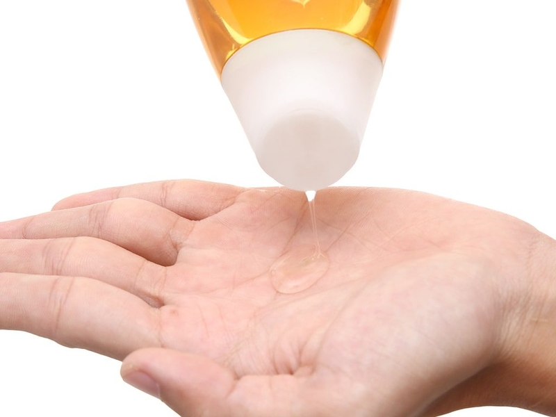 Dầu em bé có tác dụng gì trong làm đẹp?1