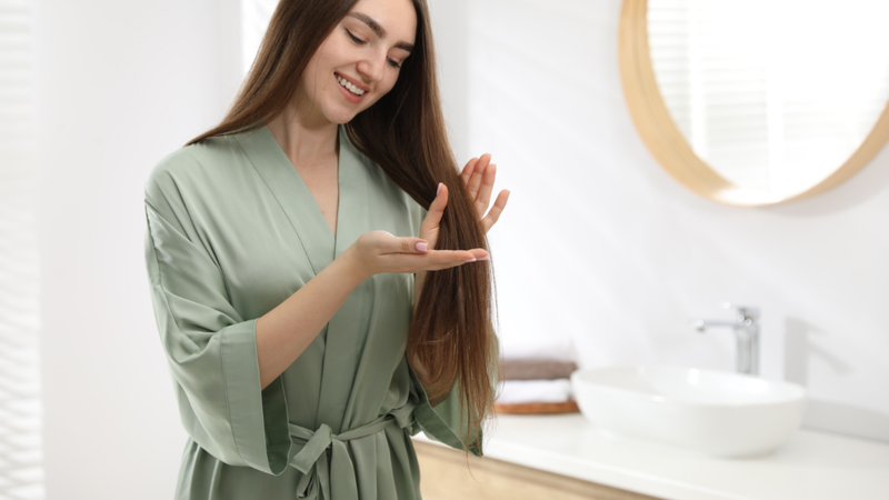 Công thức từ bồ kết hỗ trợ phục hồi hàng rào bảo vệ tự nhiên của sợi tóc