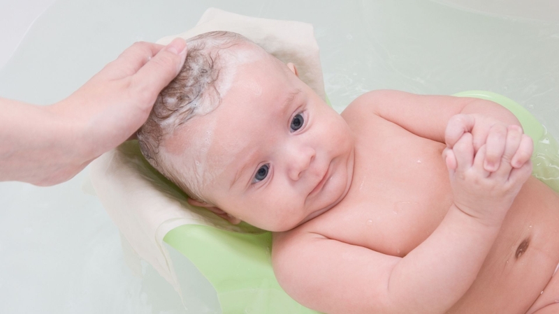 Dầu gội cho trẻ sơ sinh: Tiêu chí lựa chọn và gợi ý sản phẩm tốt nhất 4
