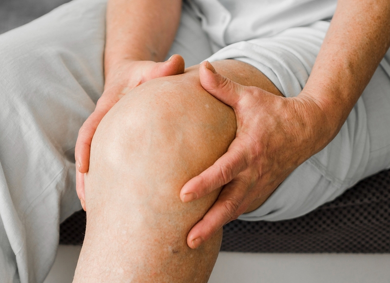 Đầu gối củ lạc là gì? Cách khắc phục bằng một số bài tập - 3