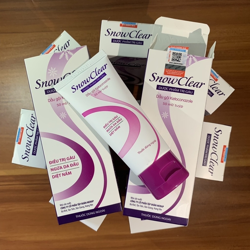 Dầu gội Snowclear có tốt không? Hiệu quả thực sự của dầu gội Snowclear trong chăm sóc tóc 1