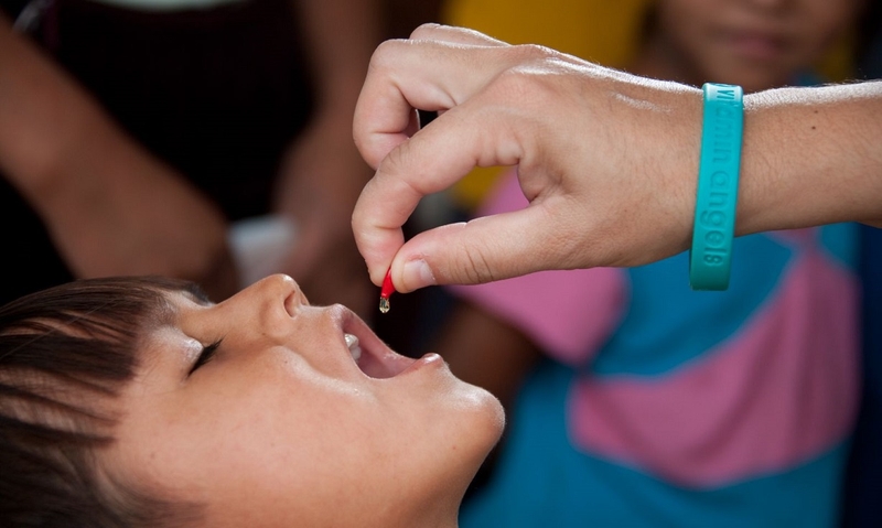 Dấu hiệu bé bị khô mắt cha mẹ cần biết 3