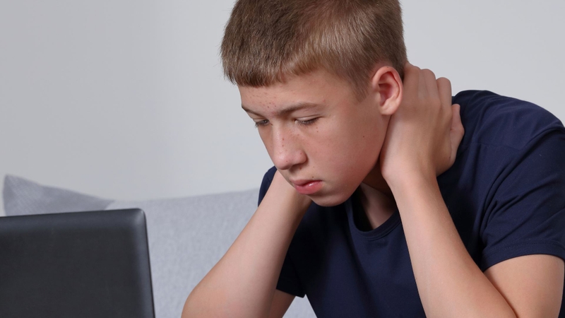 Dấu hiệu dậy thì ở nam: Những điều ba mẹ cần biết để đồng hành cùng con 1