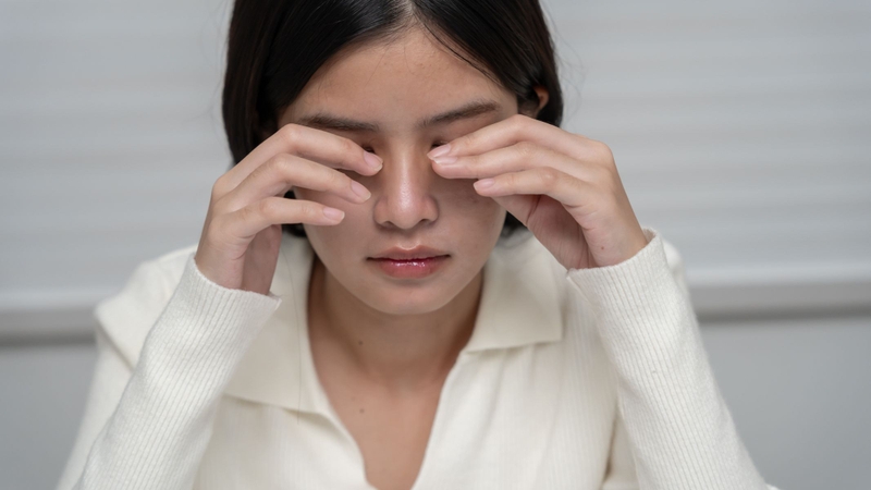 Chảy nước mắt nhiều là dấu hiệu mắt thiếu vitamin A