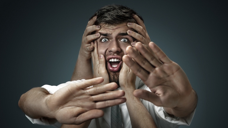 dau-hieu-nhan-biet-ban-dang-bi-roi-loan-hoang-so-1