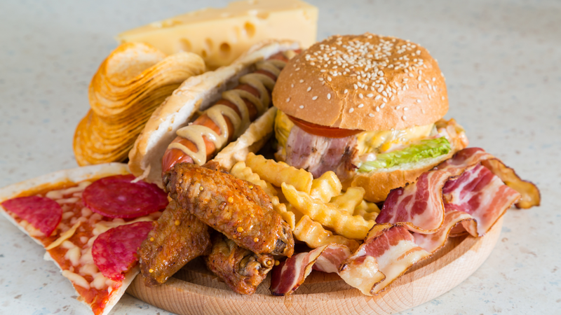 Thường xuyên tiêu thụ thực phẩm giàu chất béo bão hòa làm tăng nguy cơ gan nhiễm mỡ