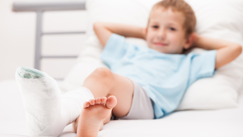 Trong giai đoạn đầu sau chấn thương, xương cần được “bất động” để bắt đầu quá trình liền lại