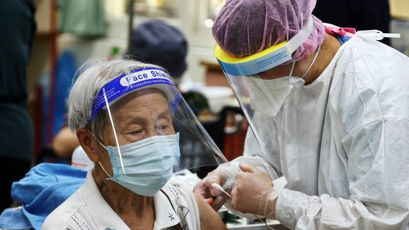 Dấu hiệu nhận biết viêm cơ tim sau tiêm vắc xin Covid-19 3