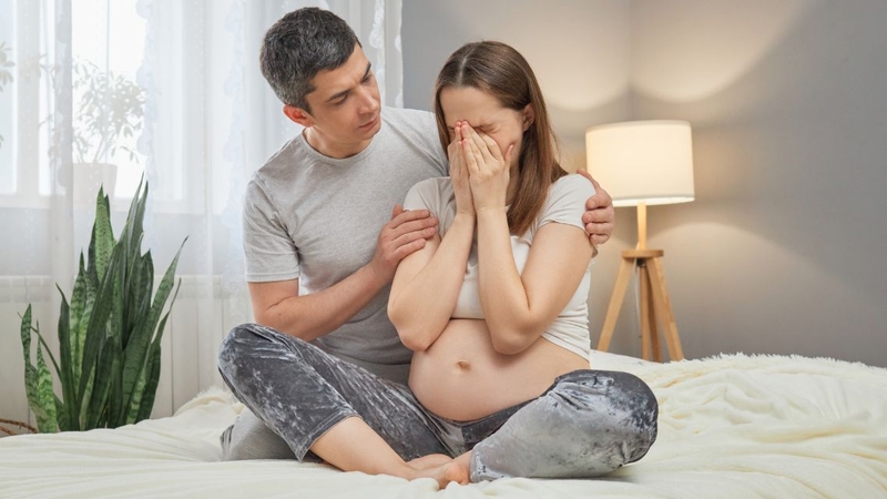 Dấu hiệu suy thai tháng cuối mẹ bầu cần đặc biệt cảnh giác 2