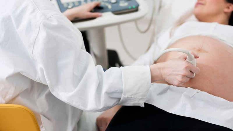 Dấu hiệu suy thai tháng cuối mẹ bầu cần đặc biệt cảnh giác 3