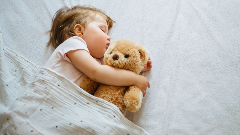 Giấc ngủ sâu giấc là dấu hiệu trẻ phát triển bình thường, hỗ trợ trẻ phát triển thể chất và tinh thần