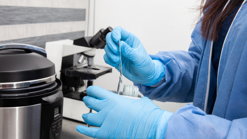 Xét nghiệm hóa mô miễn dịch giúp xác định đặc tính sinh học của khối u