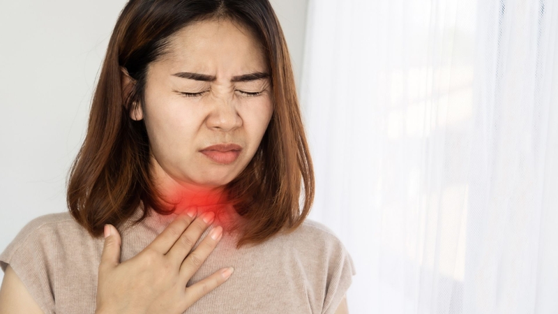 Khó thở, khó nuốt nghiêm trọng hoặc chảy nước dãi cần được khám sớm
