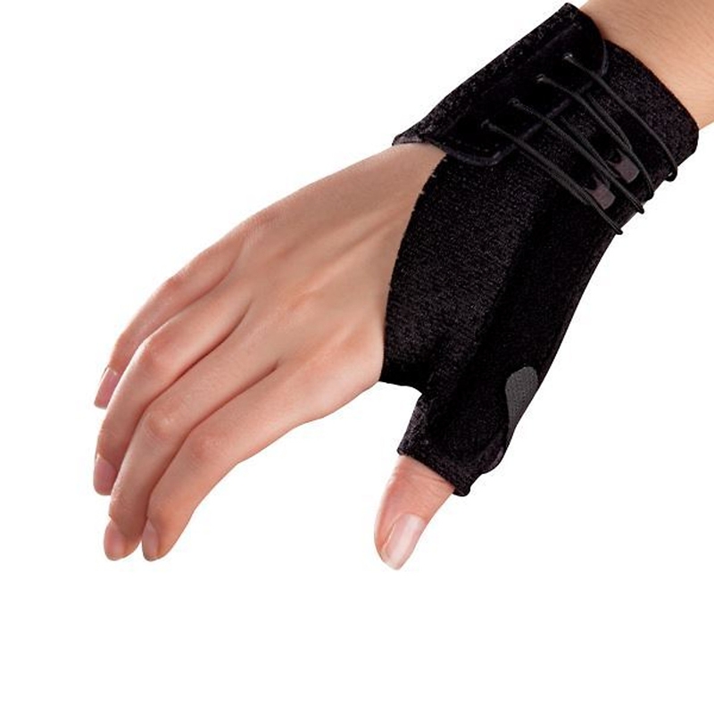 Đeo nẹp vào ban đêm giúp ổn định các dây thần kinh bị nén ở cổ tay