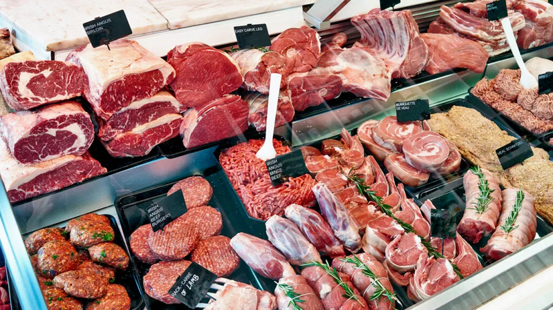 Đau khớp gối kiêng ăn những gì? - Các loại thịt đỏ như thịt bò,...