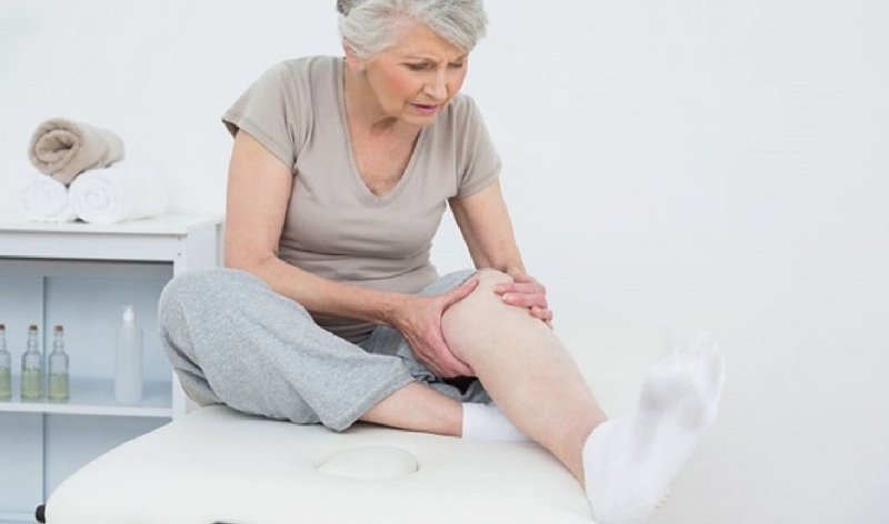 Đau khớp gối sau khi ngủ dậy: Dấu hiệu của bệnh gì? Làm sao xử lý? 1