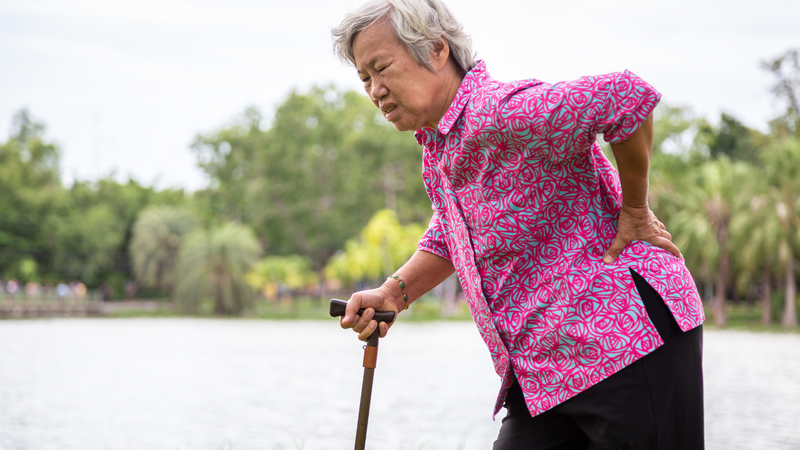 Đau khớp là tình trạng thường gặp ở nhiều độ tuổi, đặc biệt ở người lớn tuổi