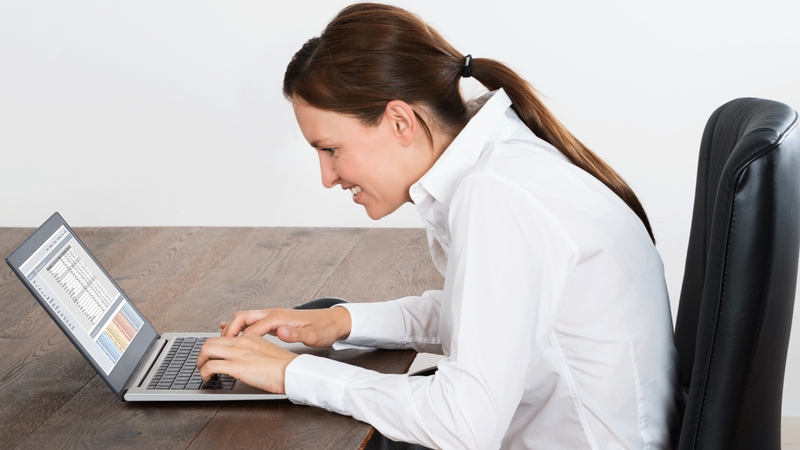 đau lưng giữa nguyên nhân và cách điều trị 2.jpg