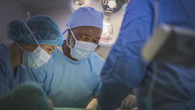 Bị đau lưng giữa do đâu và cách điều trị ra sao? 4