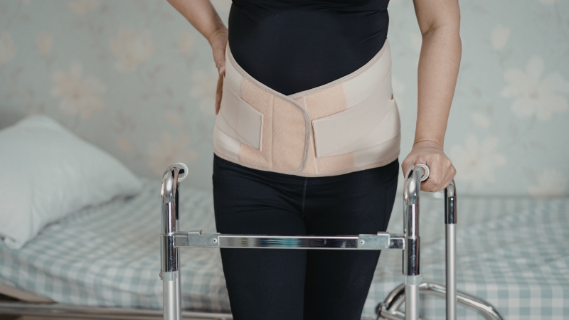Trường hợp đau lưng sau sinh mổ nào cần phải lưu ý?