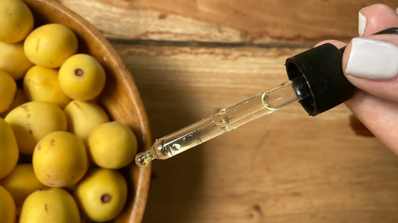 Dầu Marula được chiết xuất từ hạt của loại cây cùng tên