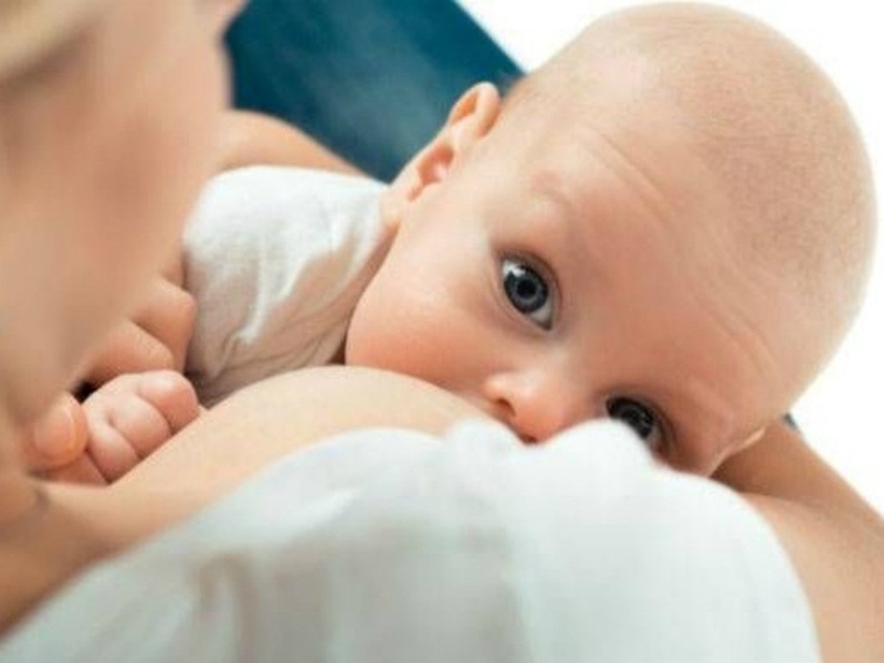 Cách chữa kịp thời bệnh đau mắt đỏ ở trẻ sơ sinh ngay tại nhà 3