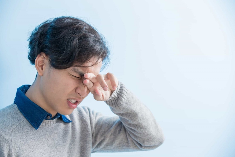 Đau mắt đỏ ra dịch hồng là bệnh gì 1