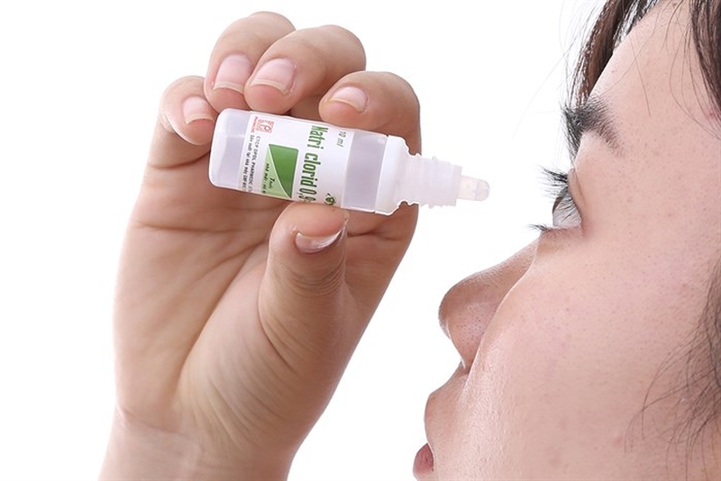 Bị đau mắt đỏ tiêm thuốc gì? Có nên hay không? 2