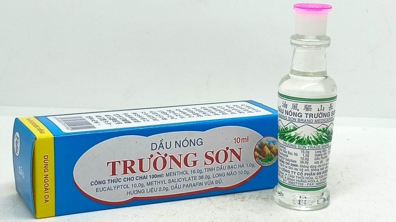 Dầu nóng Trường Sơn có tác dụng gì? Lưu ý khi sử dụng 1