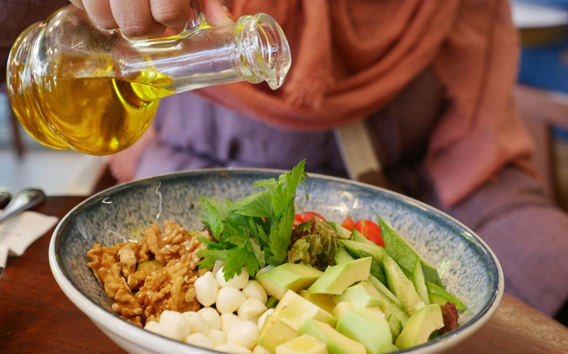 Dầu óc chó: Thành phần dinh dưỡng và lợi ích sức khỏe bất ngờ 3